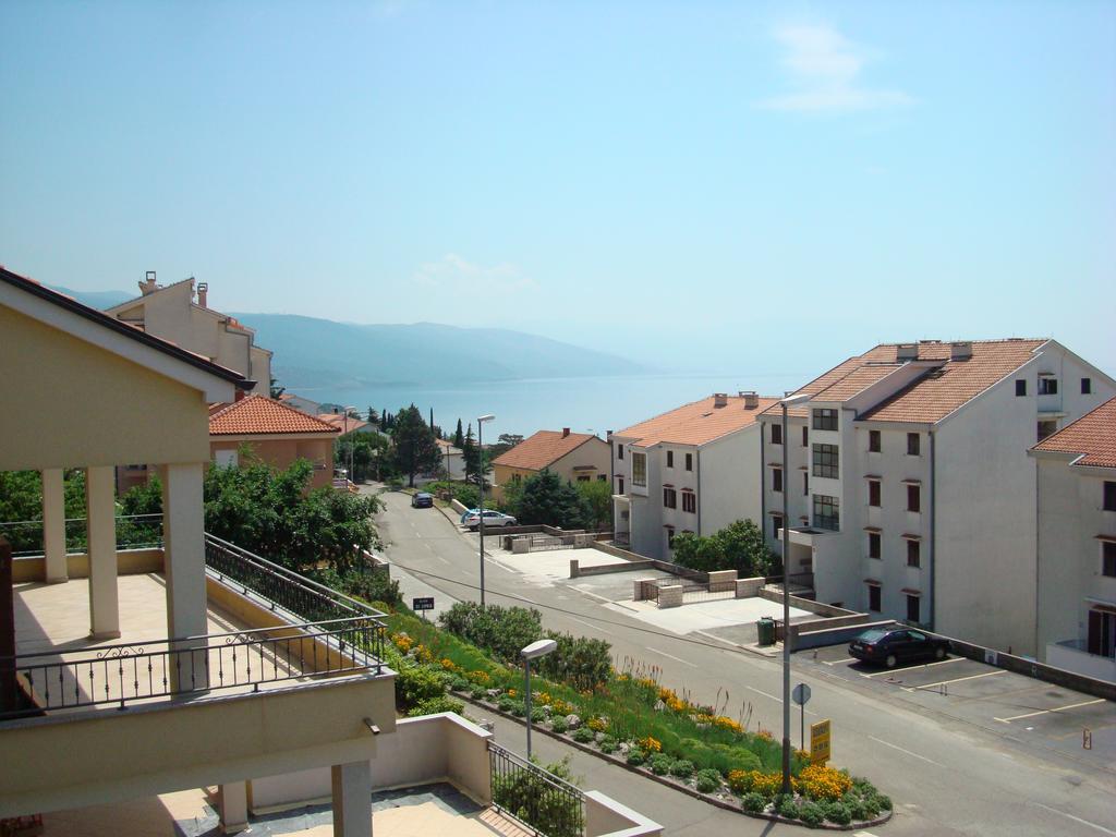 Apartments Klara Novi Vinodolski Eksteriør billede
